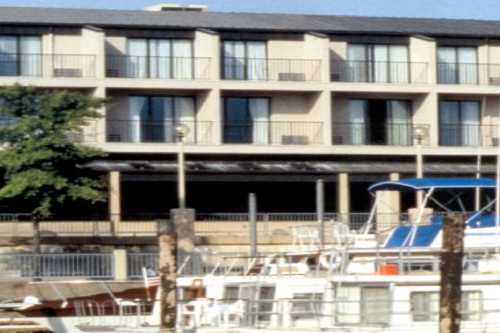 Channel Inn Hotel 001